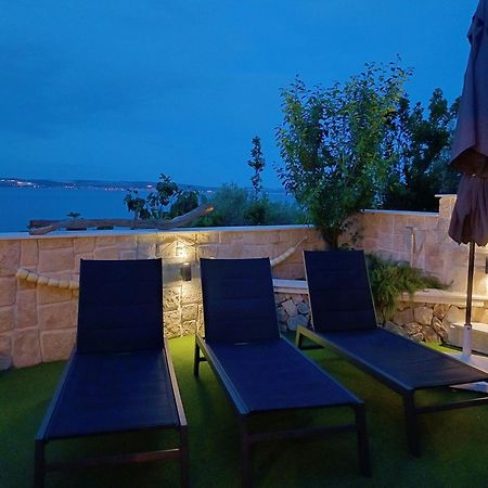 Luxury Sunrise Jacuzzi Apts, 50 M From The Beach Kali Ngoại thất bức ảnh