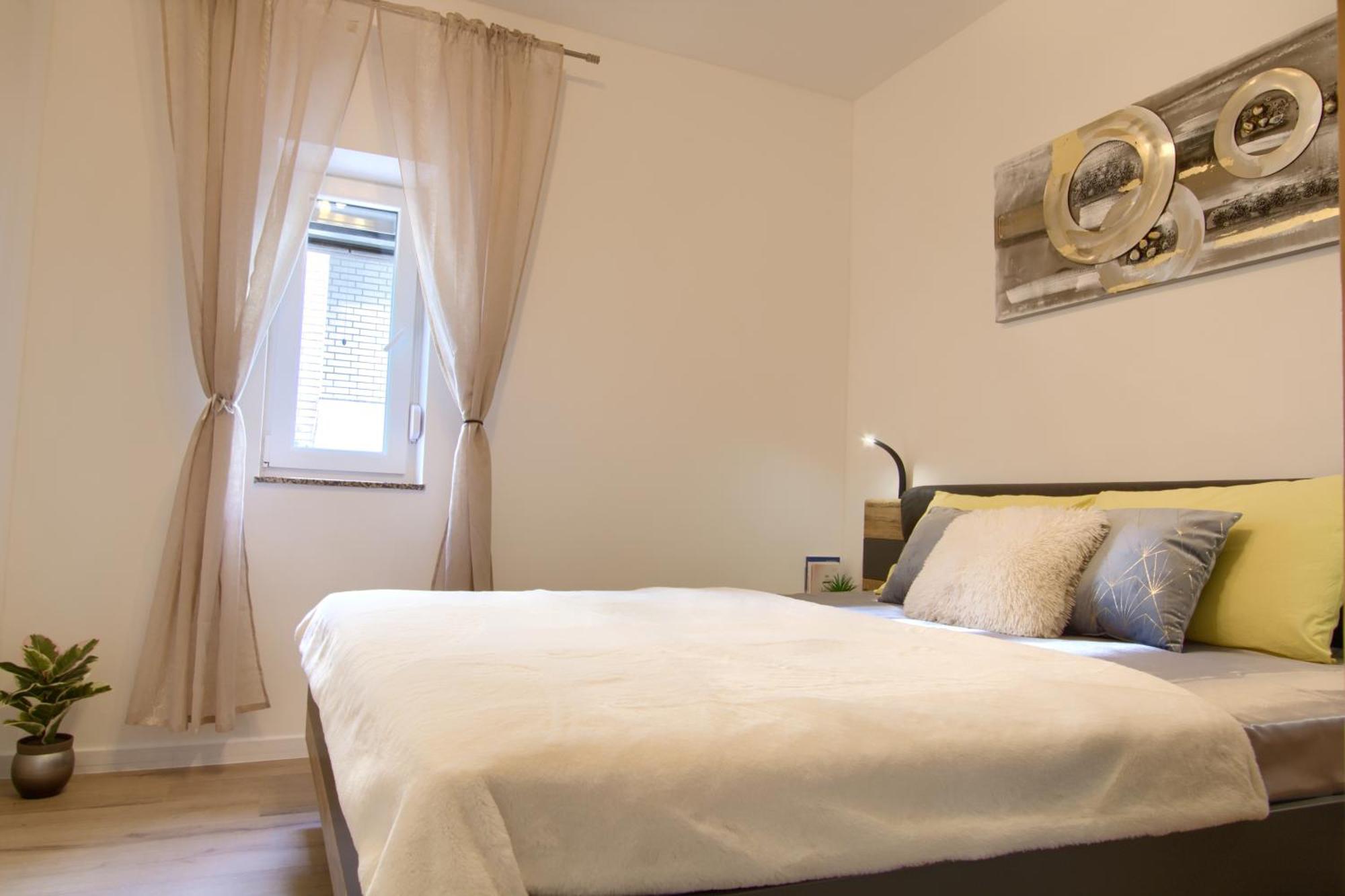 Luxury Sunrise Jacuzzi Apts, 50 M From The Beach Kali Ngoại thất bức ảnh