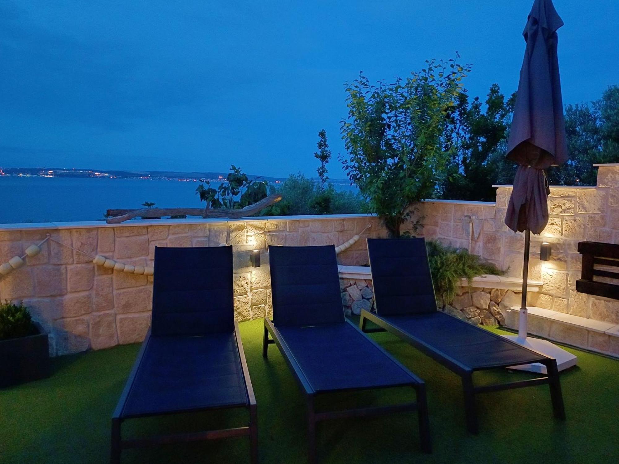 Luxury Sunrise Jacuzzi Apts, 50 M From The Beach Kali Ngoại thất bức ảnh